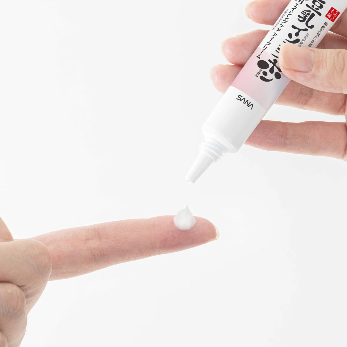SANA Nameraka Honpo Soy Milk Wrinkle Care Eye Cream White 20g